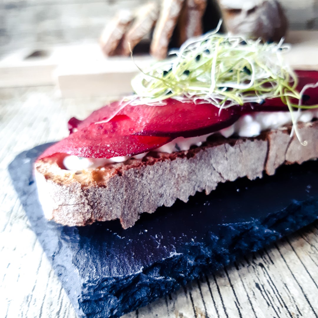 Tartine cottage cheese et betterave-min Tartine cottage cheese et betterave
