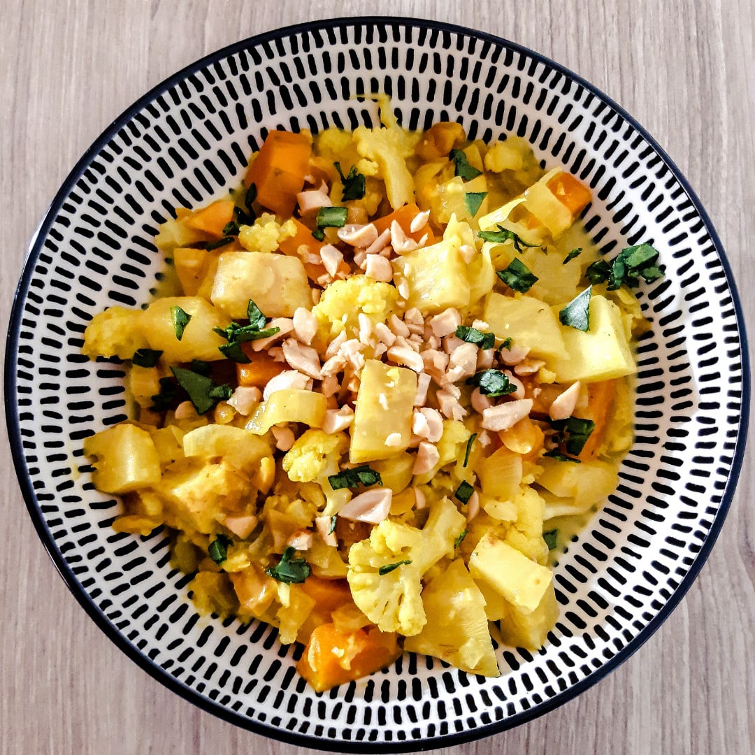 Curry de légumes aux cacahuètes