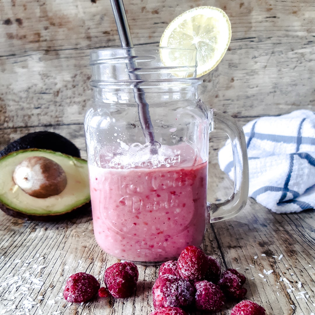 Smoothie avocat framboises et miel